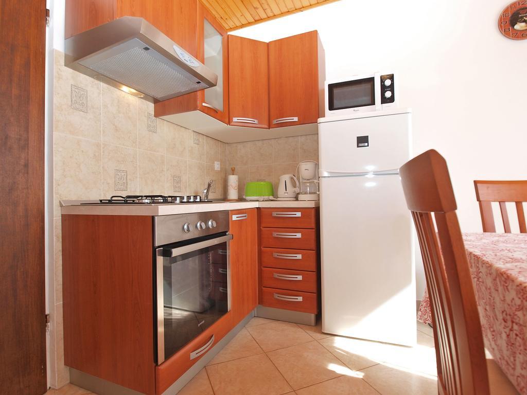 House Sandra 1430 Peresiji Extérieur photo