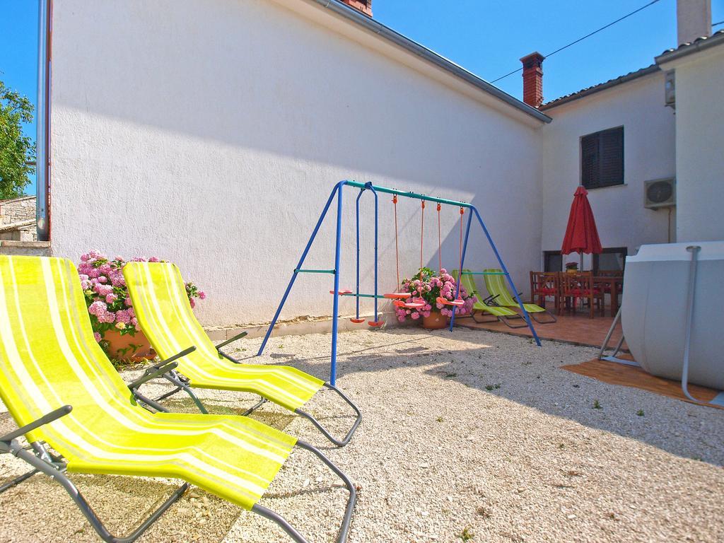 House Sandra 1430 Peresiji Extérieur photo